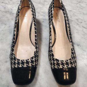 Size 10 Nine West Pumps, Black and White Cloth Houndstooth 2 1/2 inch heel